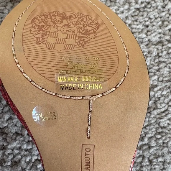 Vince Camuto Balindia Heels - Picture 3 of 4